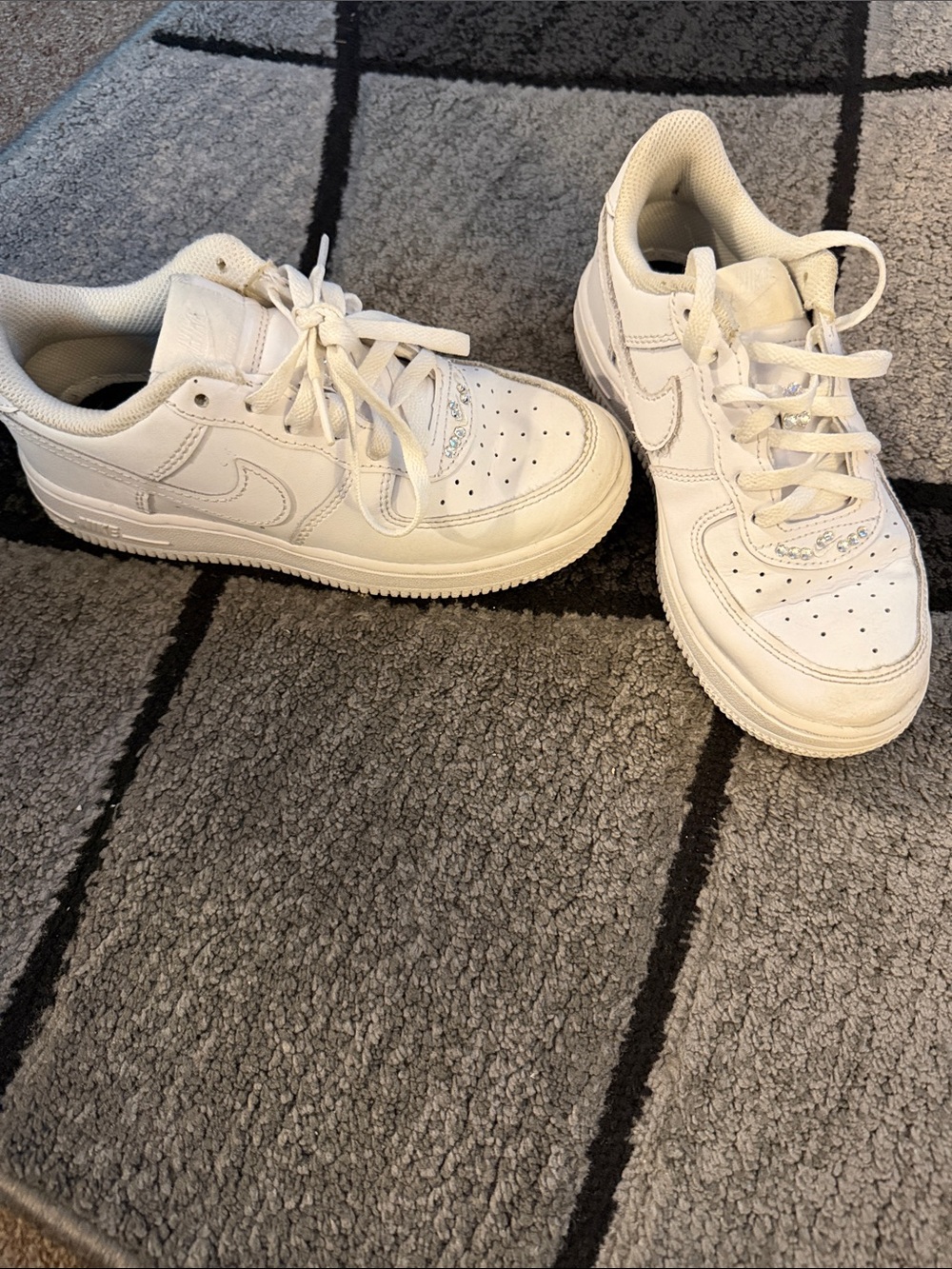 Nike Kids White Low-Top Leather Sneakers